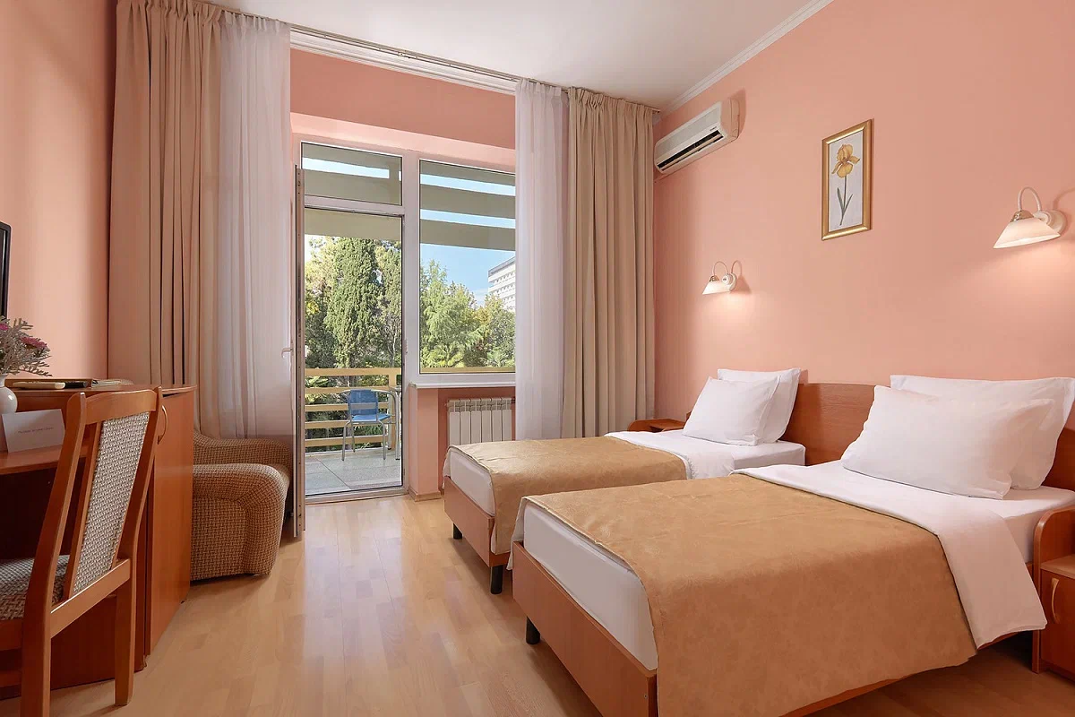 Стандарт двухместный восточное крыло 1 корпус 2-4 этаж