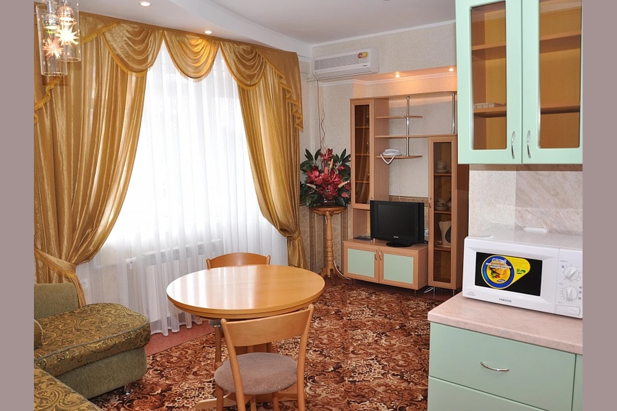Люкс с кухней